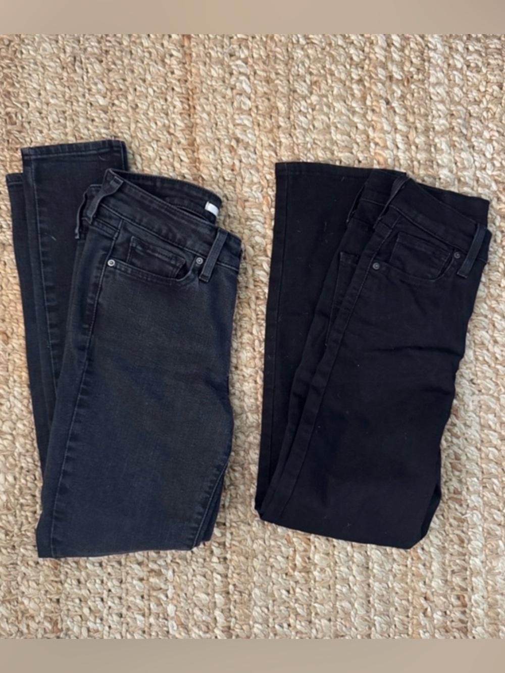 Levi’s Black & gray 724 High-Rise crop 711 Skinny size jeans 25 & 26 bundle of 2